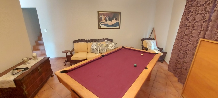 4 Bedroom Property for Sale in Albertinia Western Cape